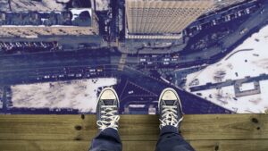 Overcoming Acrophobia: How To Cope With The Fear Of Heights